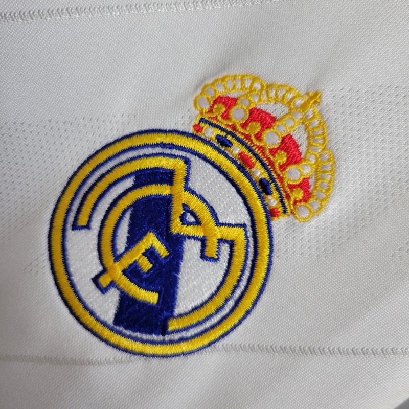 Retro 17/18 Real Madrid Home Jersey