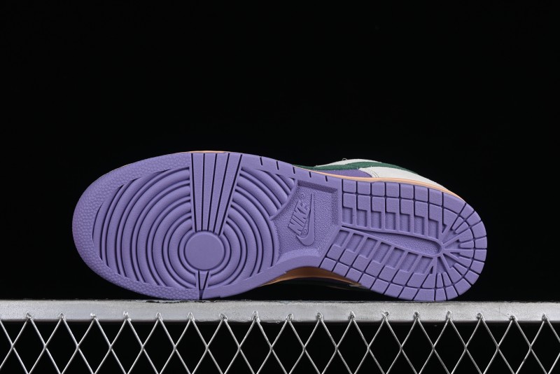 Nike SB Dunk Low Casual Skateboarding Shoes in Purple with Black Swoosh - HF5030-030