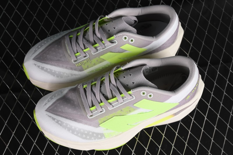 New Balance FuelCell Rebel V4 Low-Top Anti-Slip Wear-Resistant Versatile Casual Running Shoes - MFCXLUM
