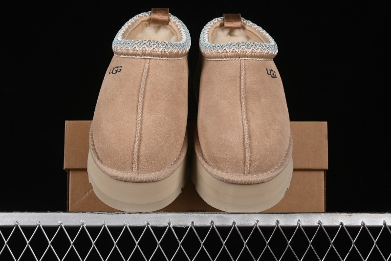 UGG Tazz 5cm Classic Platform Snow Boots with TREADLITE Outsole - 1122553