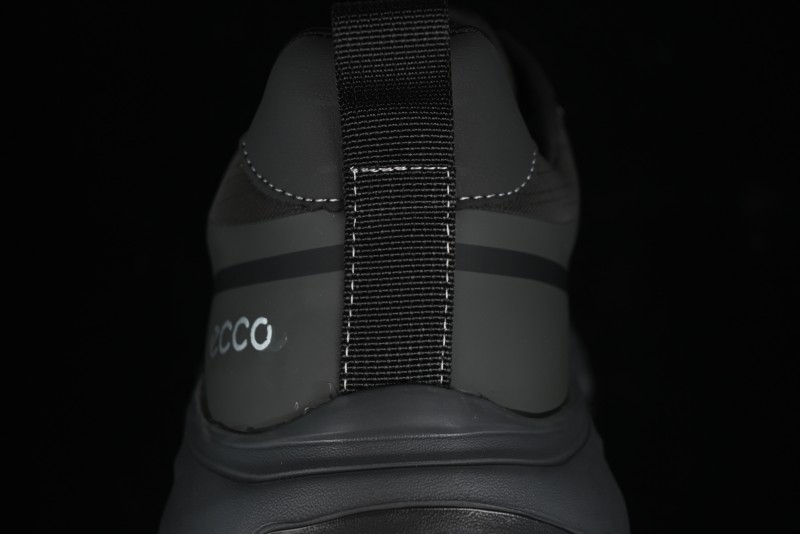 ECCO Drive Series Versatile Durable Running Shoes with Thick Sole and Dad Shoe Design - 63193301002