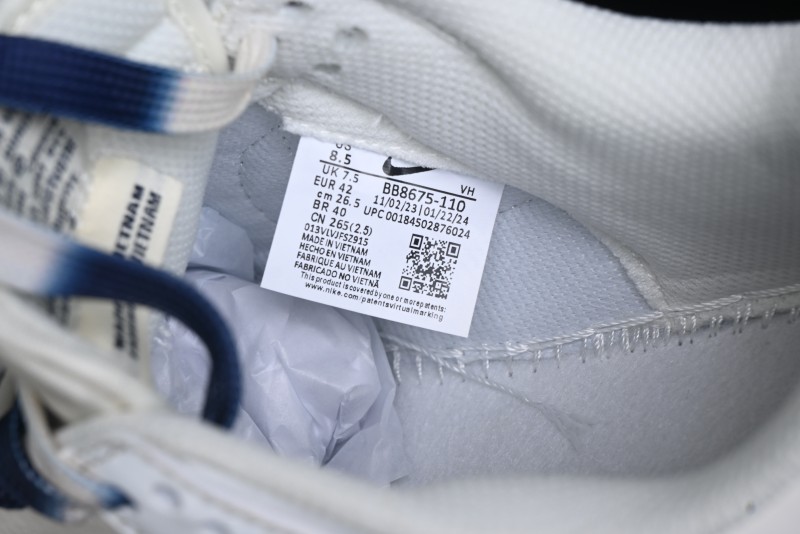 Nike SB Dunk Low Supreme Collaboration - White Blue Color Blocking with Mini Swoosh Anniversary Custom Edition Low-Top Casual Skate Shoes - BB8675-110