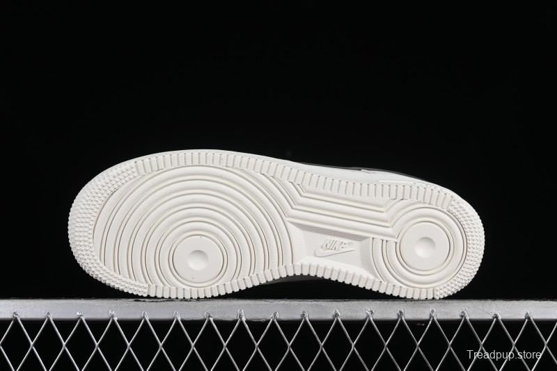 Nike Air Force 1 '07 Low Casual Sneakers in White Green Colorway - CQ5059-110