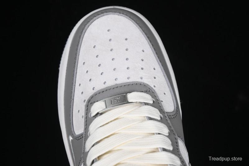 Nike Air Force 1 '07 Low Supreme Collaboration Polka Dot Swoosh Casual Sneakers - DM6688-023