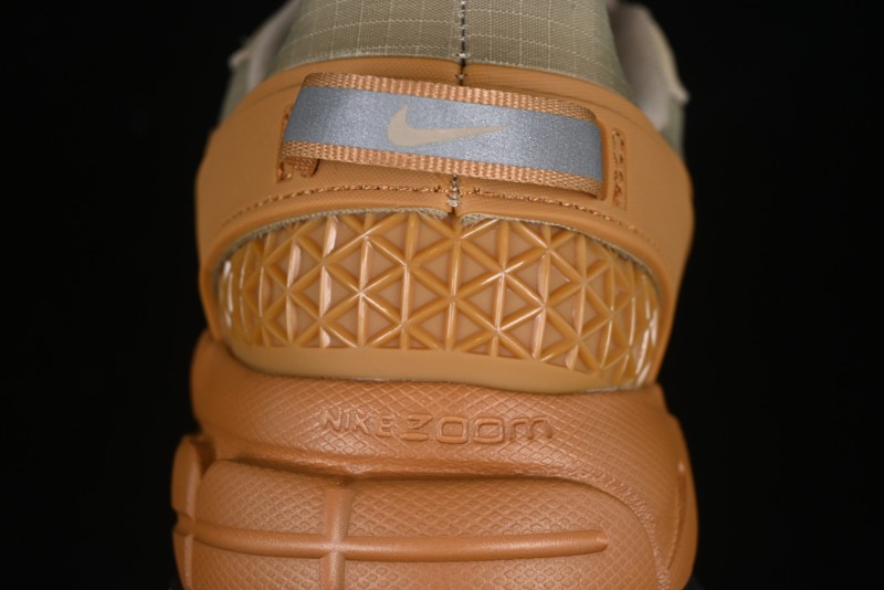 Nike Zoom Vomero 5 Retro Marathon Running Shoes with Thick Cushioned Sole and TPU Heel Support - HQ2181-200