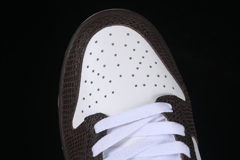 Nike Dunk Low Retro Sneakers in Grey Purple Snakeskin Leather - HV6932-299