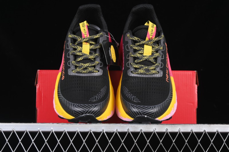 New Balance Fresh Foam X More V3TDS Low-Top Running Shoes with Durable Anti-Slip Design - WTMORAK3