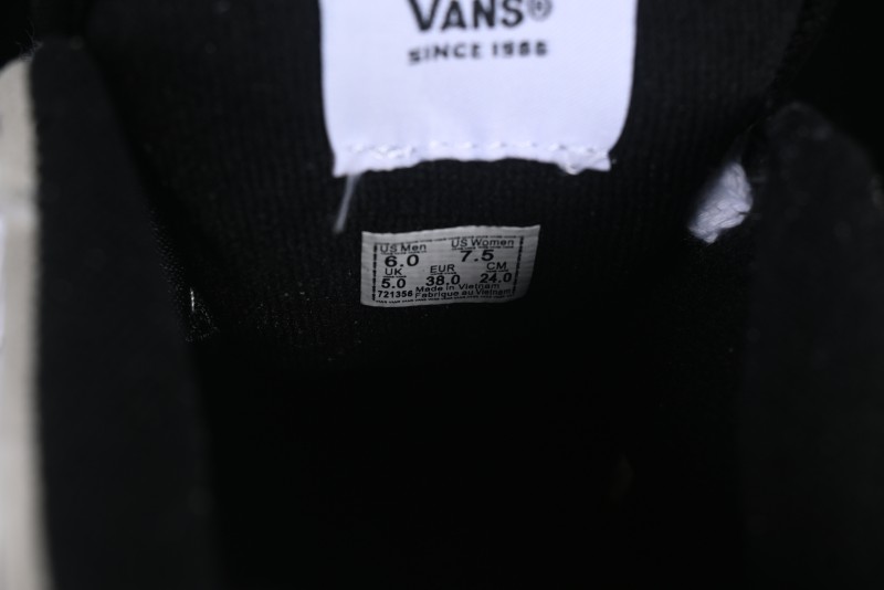 Vans Knu Skool Low-Top Retro Chunky Sneakers - VN0009QCBLK