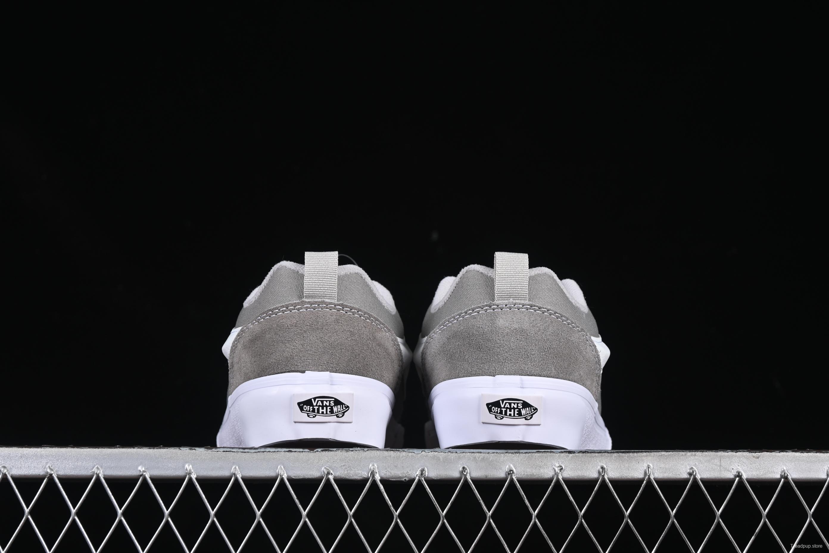 Vans Knu Skool Low-Top Retro Chunky Sneakers - VN000CS0BGG