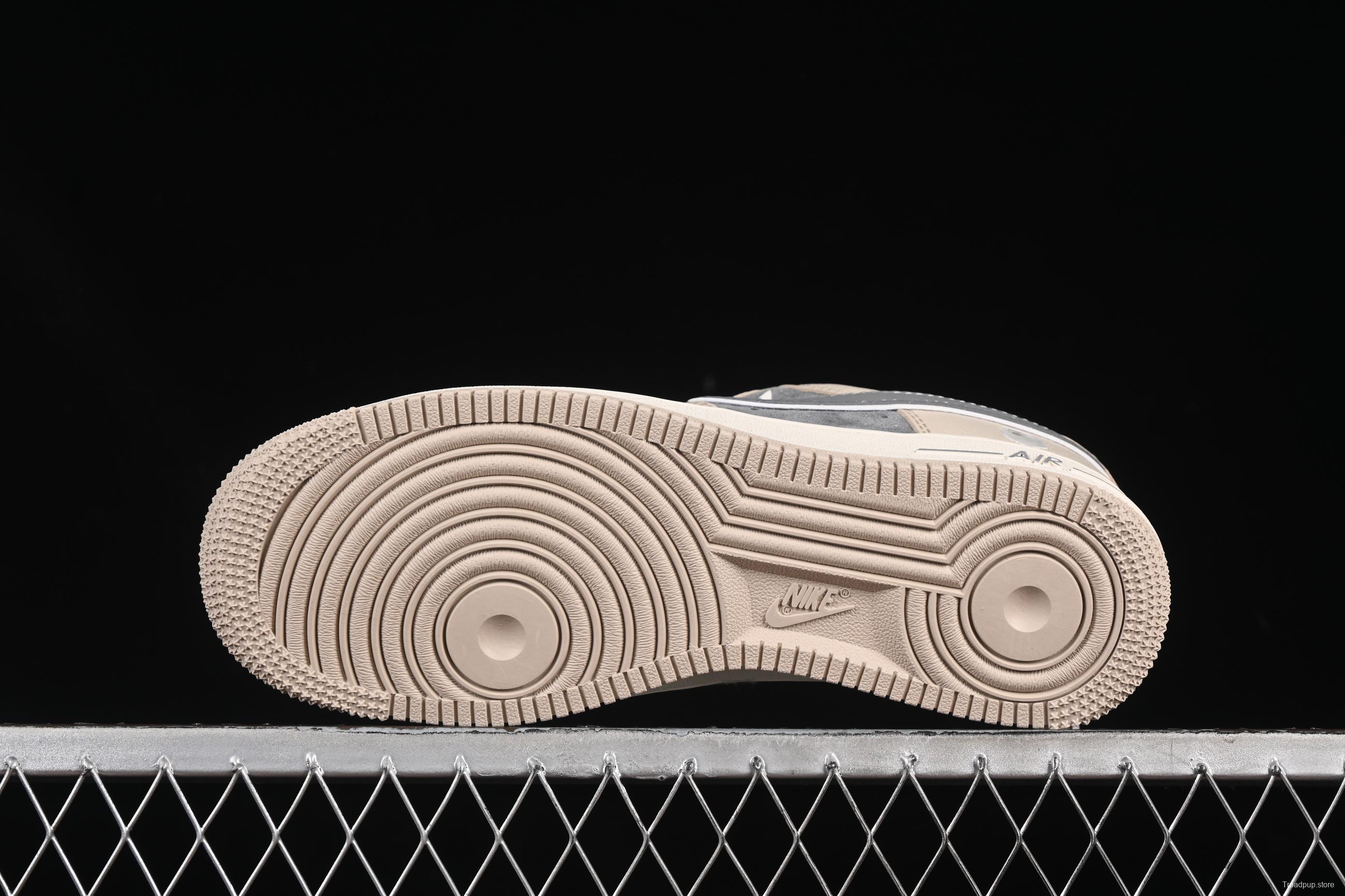 Nike Air Force 1 '07 Low Supreme Collaboration Sneakers with Red Snake Swoosh - SJ6698-023