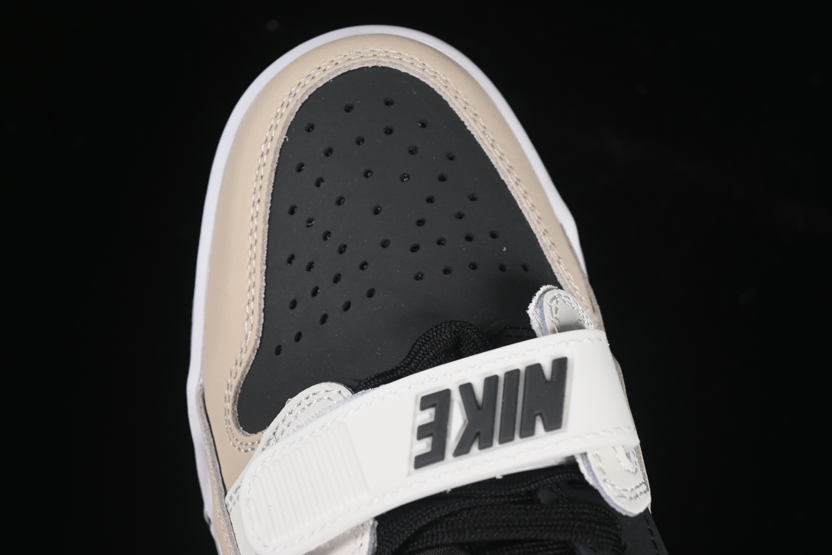 Nike Air Jordan Legacy 312 Low Basketball Shoes with Strap Design - CD9054-020