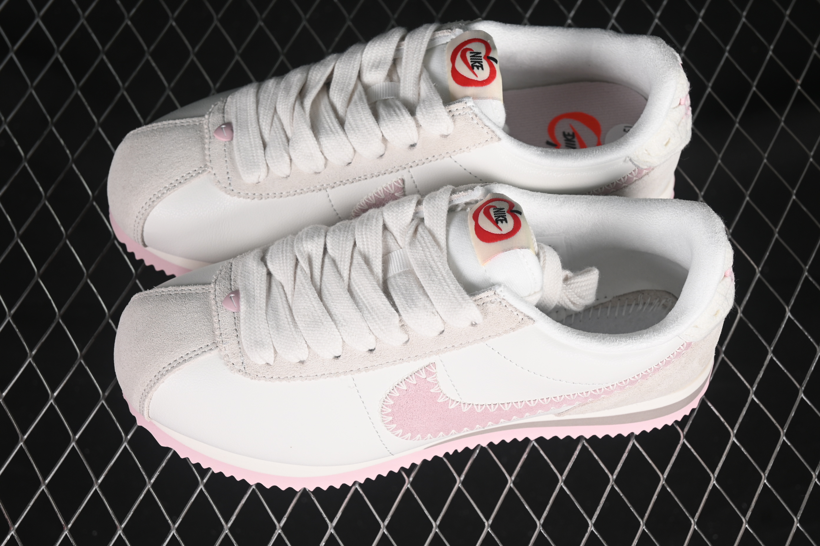 Nike Classic Cortez Leather Valentine's Day Forrest Gump Retro Original Leather Running Shoes - HV6012-161