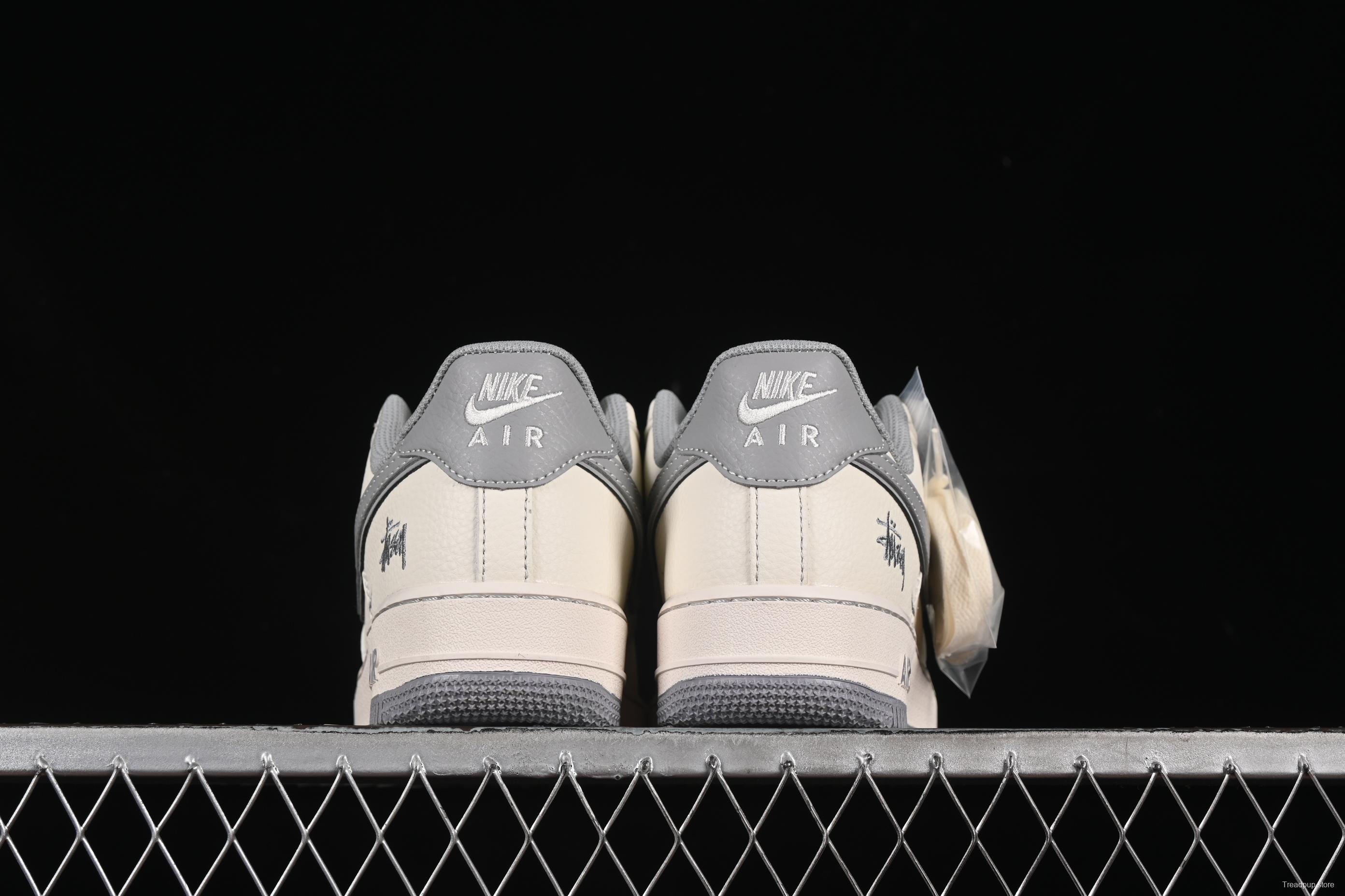 Nike Air Force 1'07 Low Stussy Collaboration Beige Mini Swoosh Casual Sneakers - HH7518-060