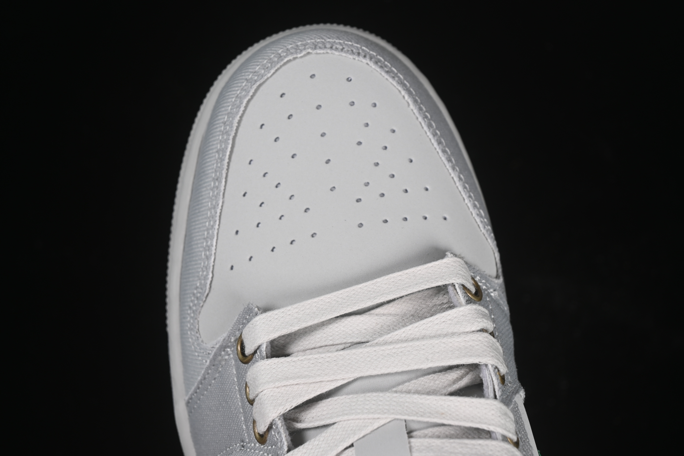 Nike Air Jordan 1 Low "Dongdan" Casual Sneakers with Woven Grey Design - IH3369-077
