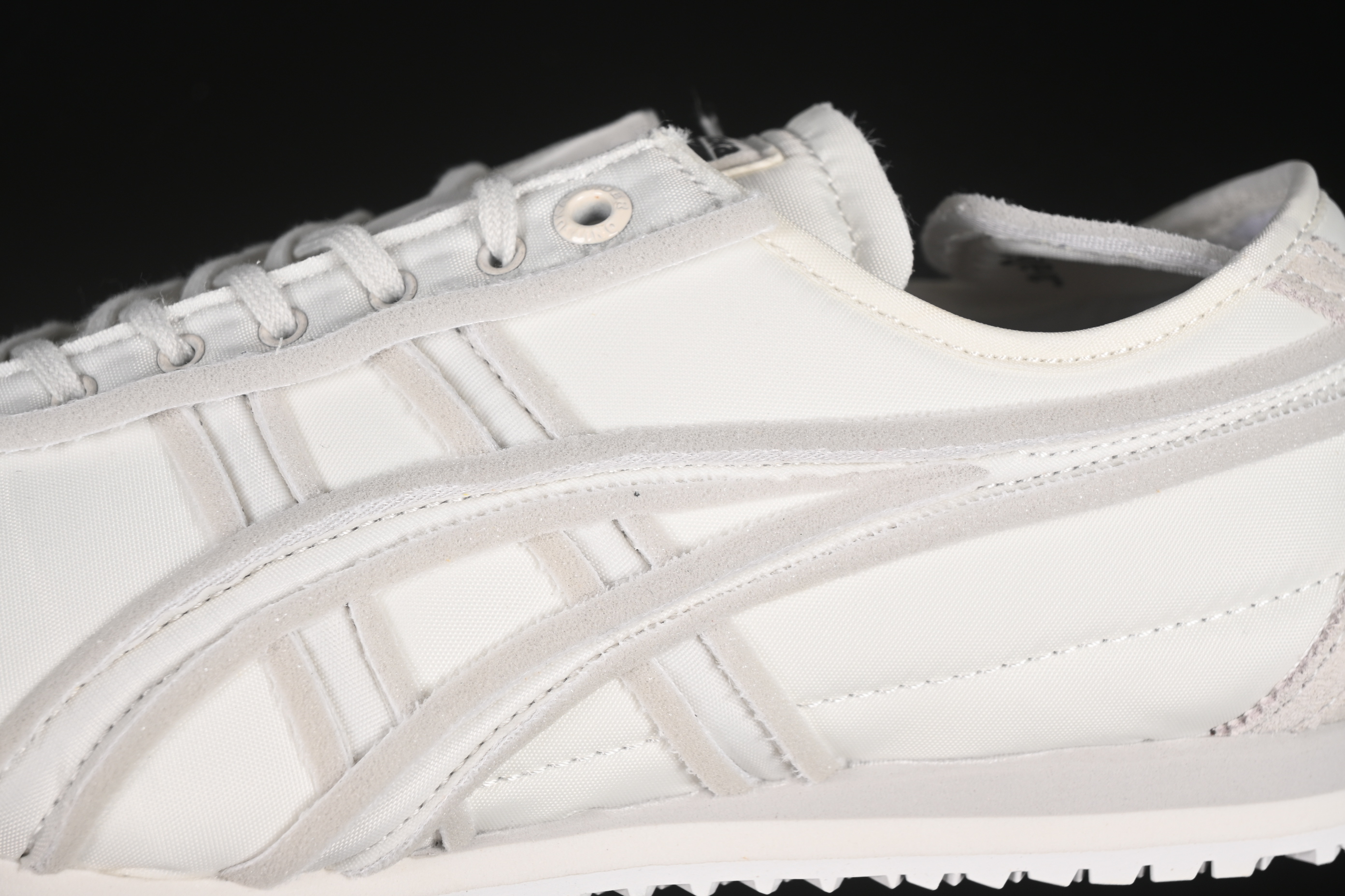 Onitsuka Tiger Mexico 66 SD Low-Top Casual Running Shoes - 1183C115-100