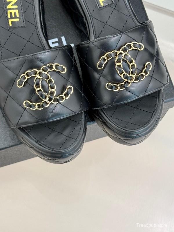 2025 Slippers Chanel Black Leather Slip-On Chain CC Logo
