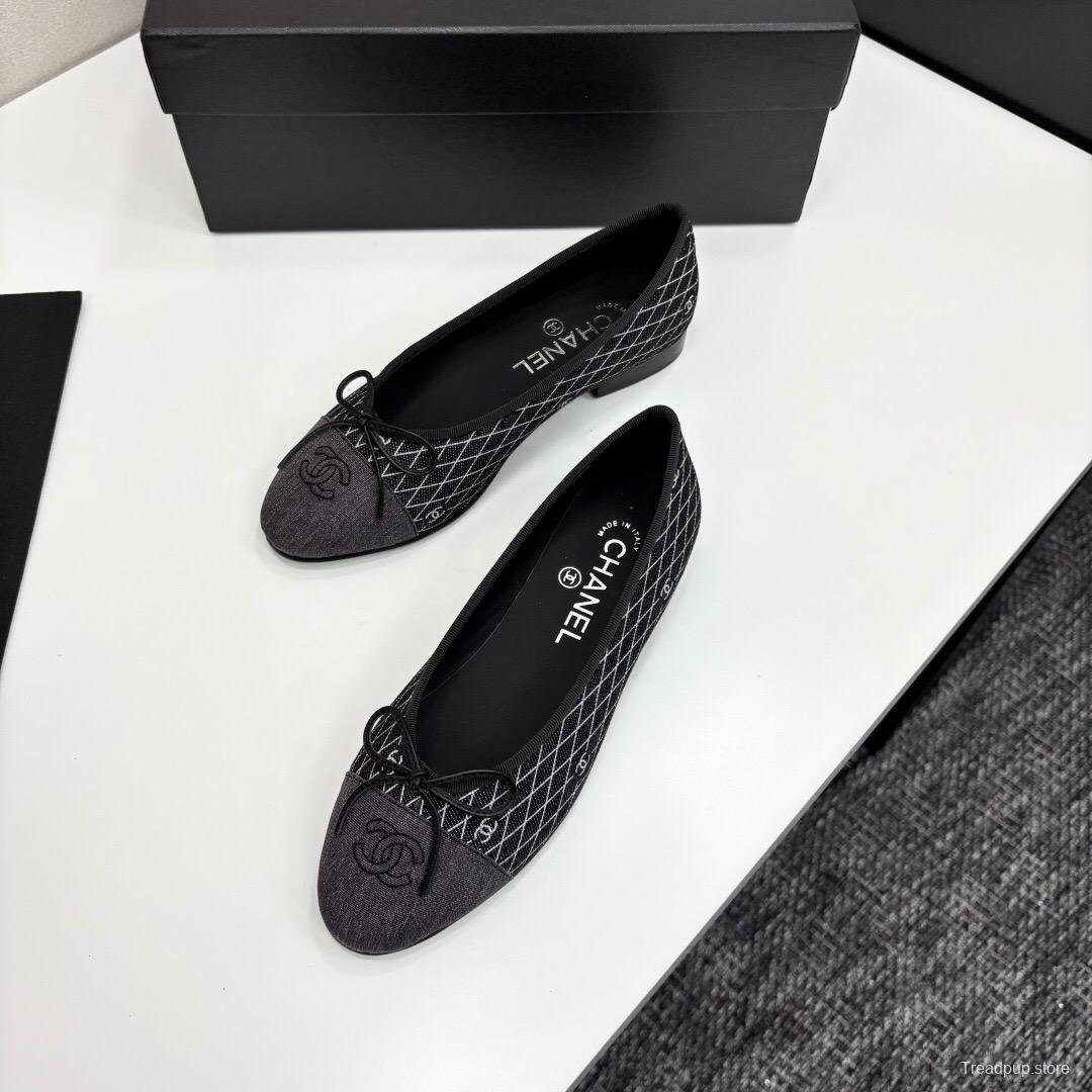 2025 Women Chanel Black Grey Fabric Leather Ballet Flat LY00360