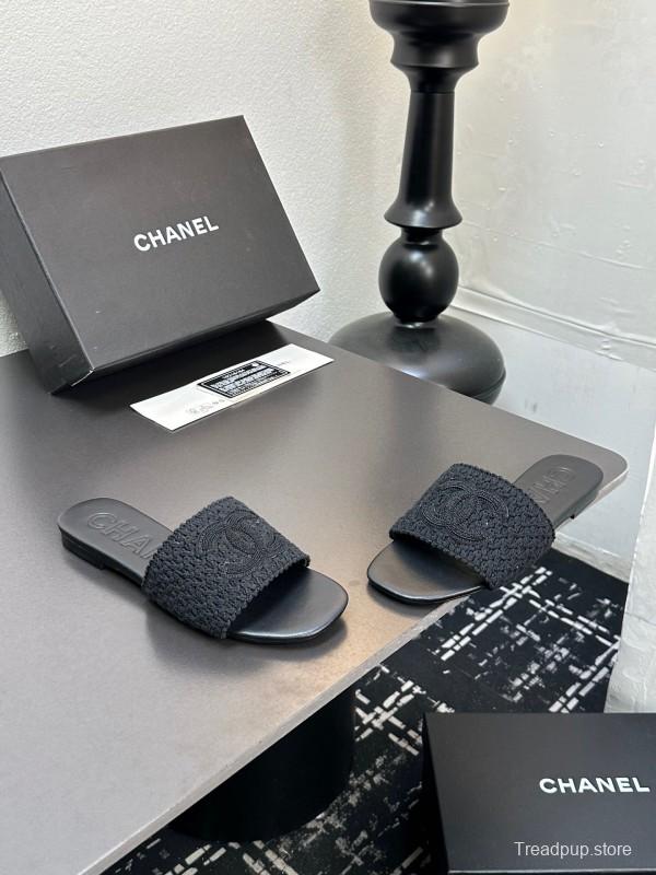 2025 Slippers CHANEL Black Fabric Slippers