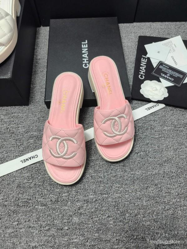 2025 Women Chanel Pink Leather Slippers