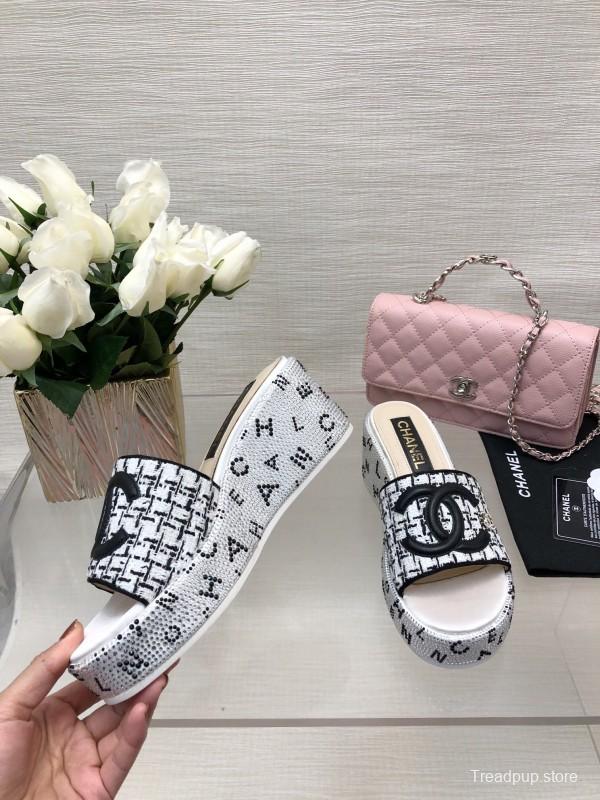 2025 Women Chanel Black White Textile Slippers LY00320