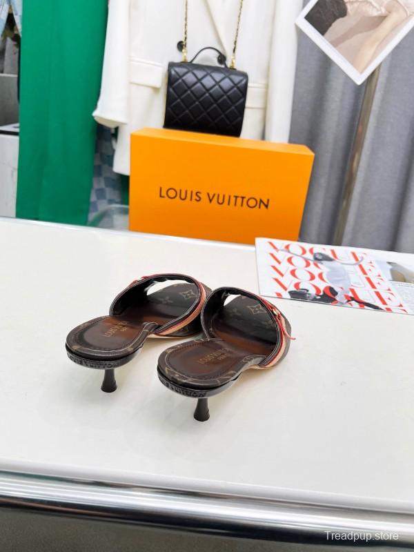 2025 Women Louis Vuitton Brown Leather Sandals