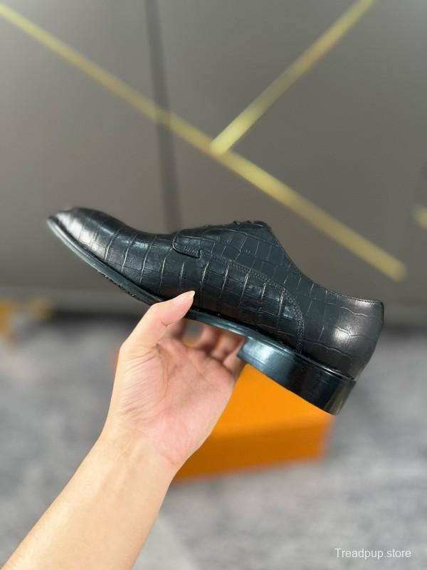 2024 Men Louis Vuitton Black Leather Formal Shoes MJ00380