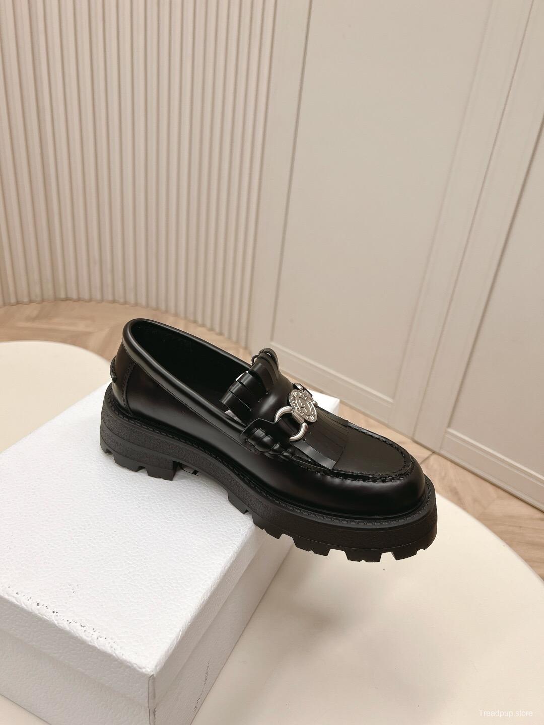 2025 Women Dior Black Leather Loafers KFY00350