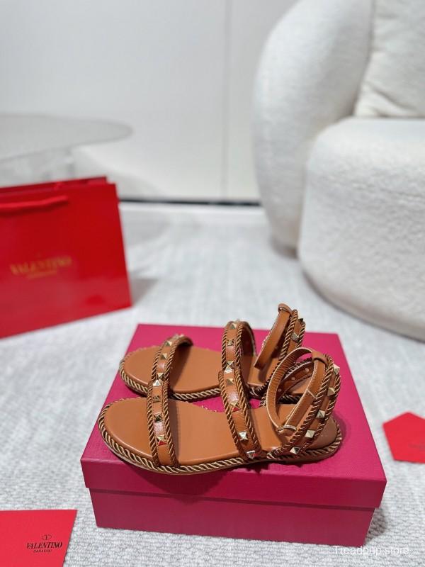 2025 Women Valentino Brown Leather Sandals Braided Craftsmanship LY00250