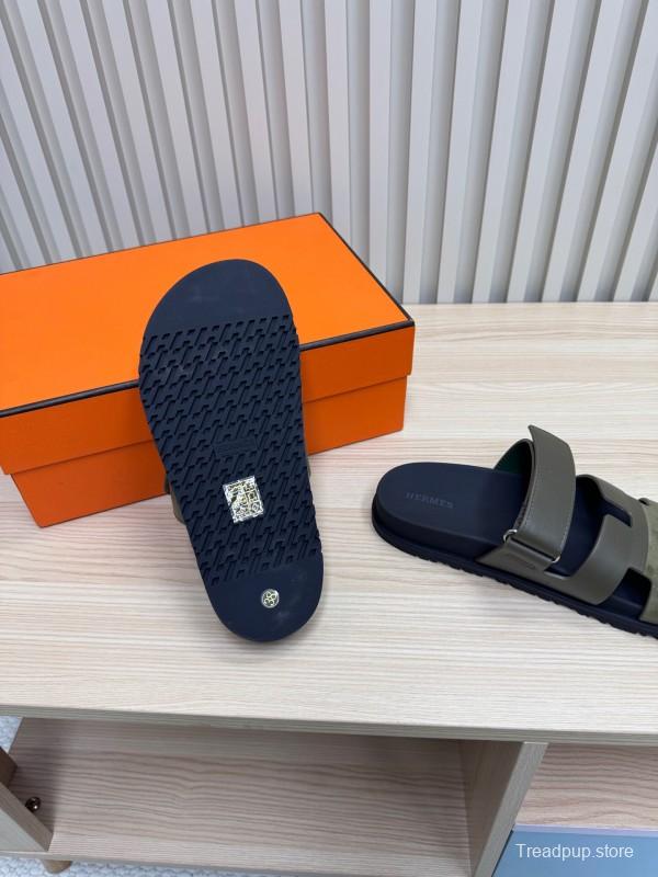 2025 Women Hermès Khaki Black Leather Slippers