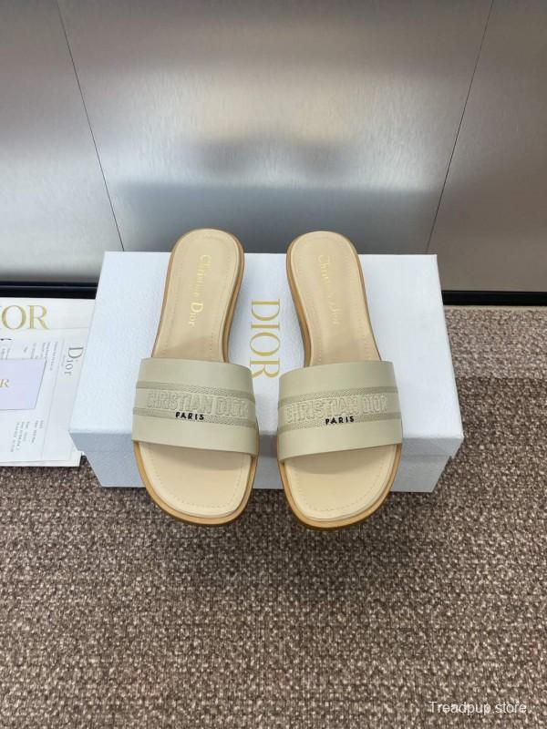 2025 Women Dior Beige Leather Slippers Embroidered KFY00300