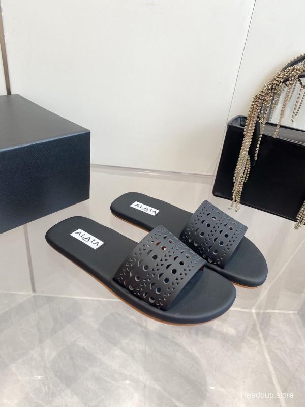 2025 Alaa Black Leather Slippers KFY00280
