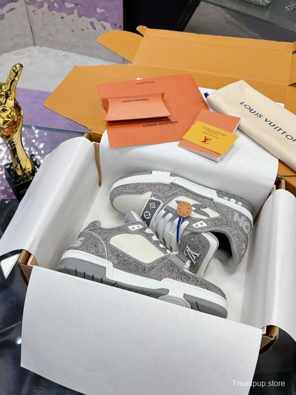 2025 Unisex Louis Vuitton Silver Grey White Leather Fabric Plimsolls Hand-Crafted Crystal AS00400
