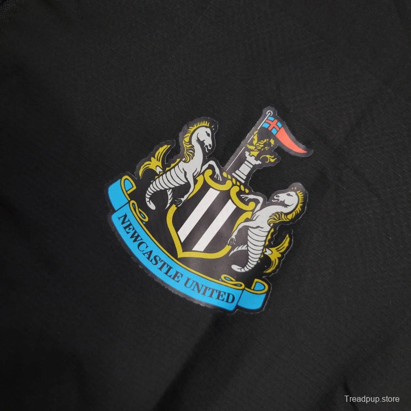 25/26 Newcastle United Jacket Black Windbreaker