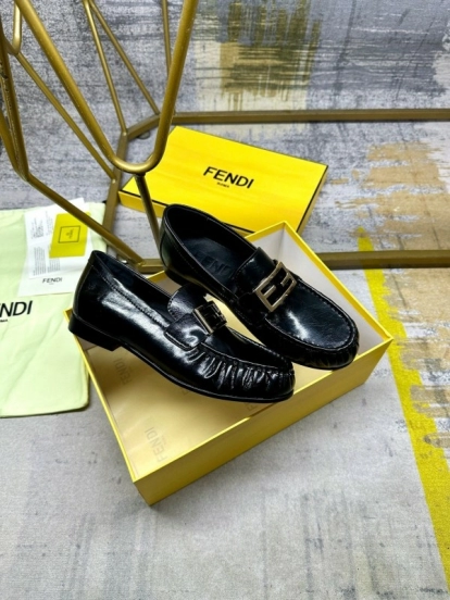 FENDI 2025/ss Loafers with FF Buckle and Soft Leather - LY00260