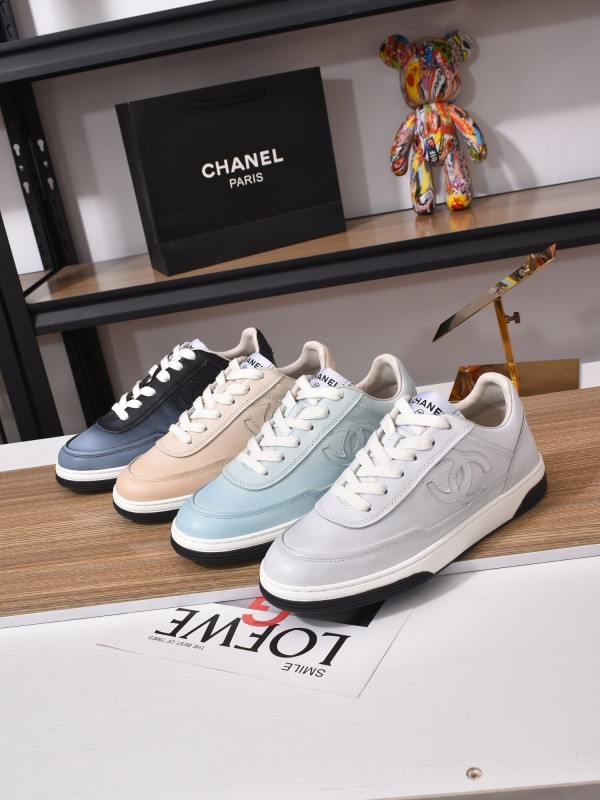Chanel Classic Loafer with Gradient Logo and Platform Sole - KFY00350
