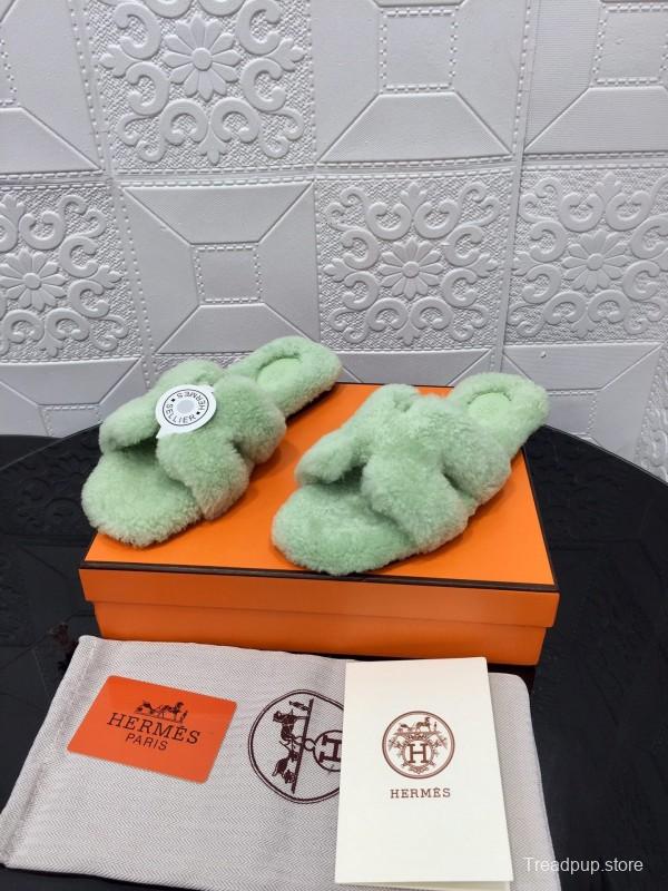 H Eiderdown Teddy Wool H-Logo Slippers Flat Sole Winter Home Shoes - LY00240