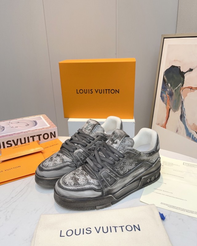 LV Trainer Basketball Series Washed Canvas Sneakers - LY00430