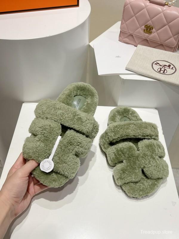 H Love Erjiu Full Wool Slippers with Slightly Curled Fur - LY00270