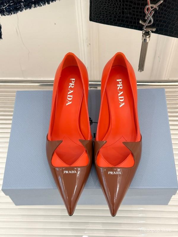 PRADA 2025/SS Catwalk Pointed Toe Kitten Heel Single Shoes - KFY00310