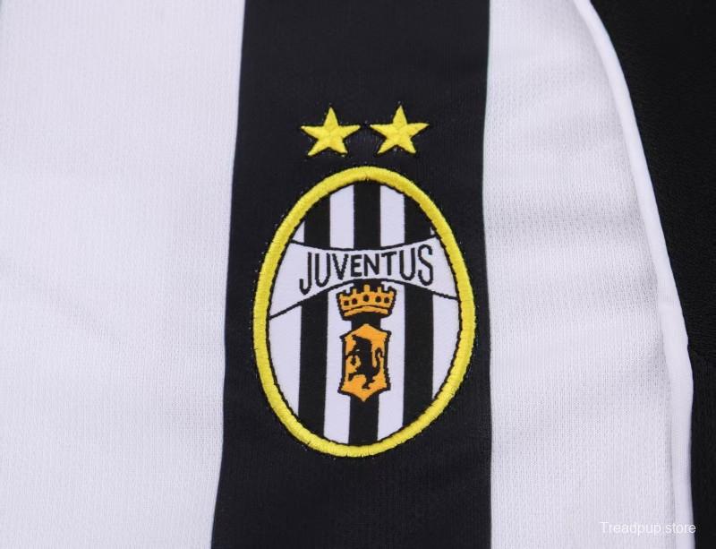 Retro Kids 02/03 Juventus Black White Home Jersey